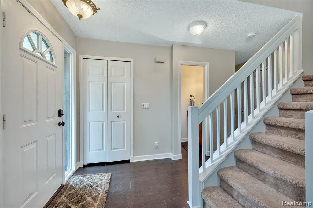 118 JAMESTOWN Drive, Metamora, MI 48455 — Photo 10
