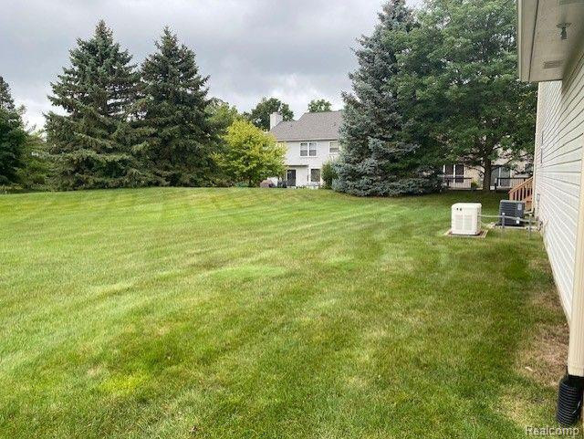 2016 MAPLEHURST Drive, 49, Commerce Twp, MI 48390 — Photo 4