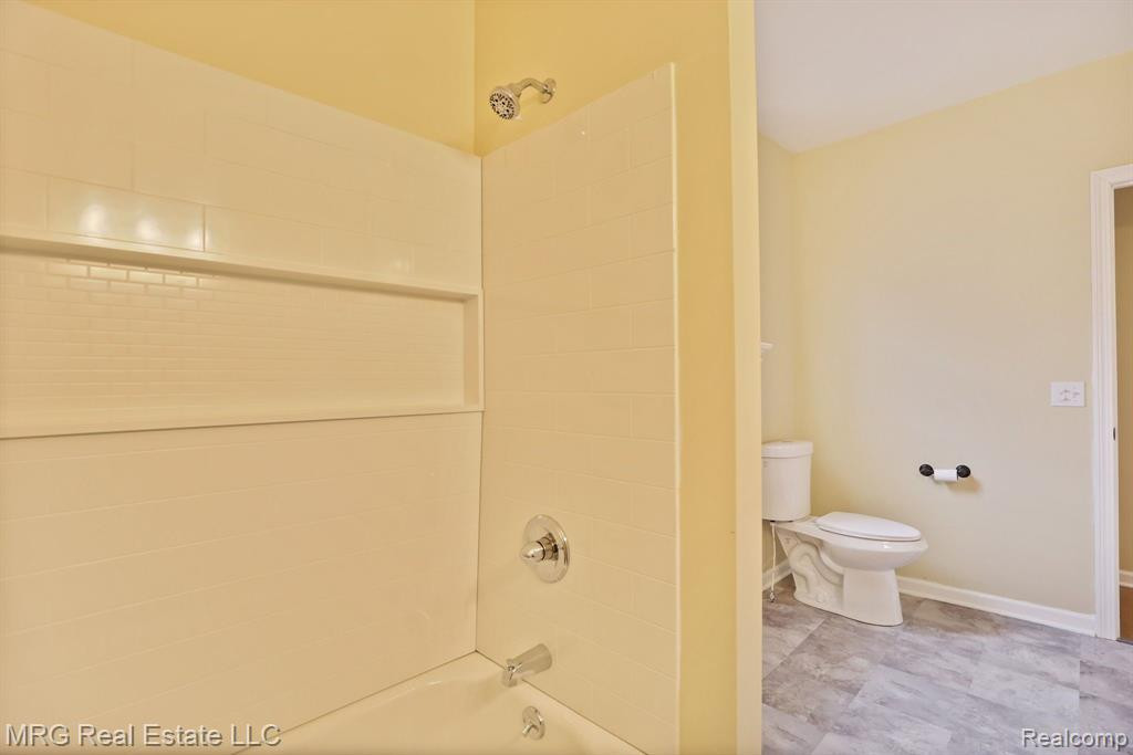 8255 MAIN Street, Birch Run, MI 48415 — Photo 14