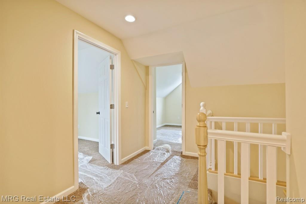 8255 MAIN Street, Birch Run, MI 48415 — Photo 32