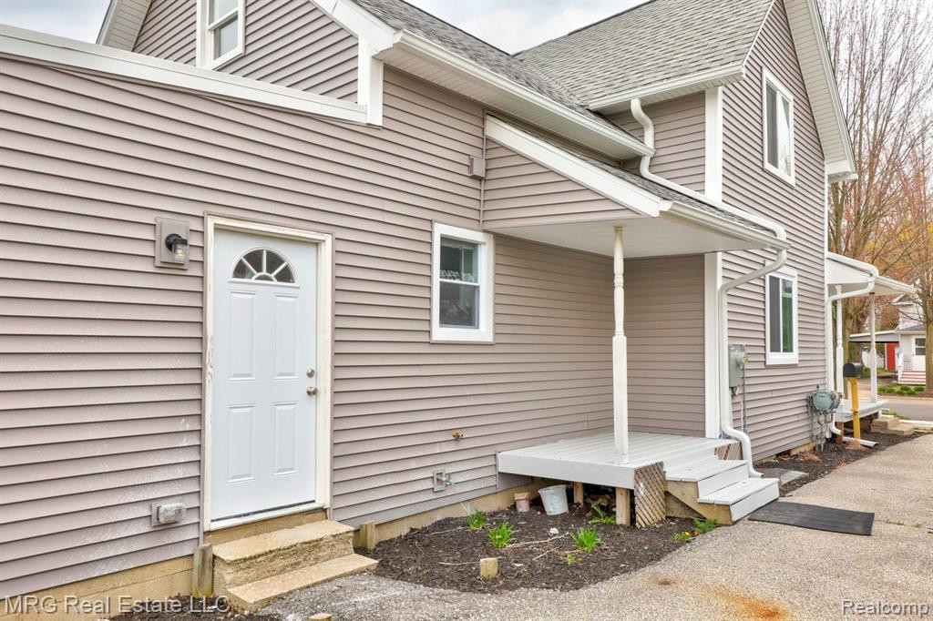 8255 MAIN Street, Birch Run, MI 48415 — Photo 37