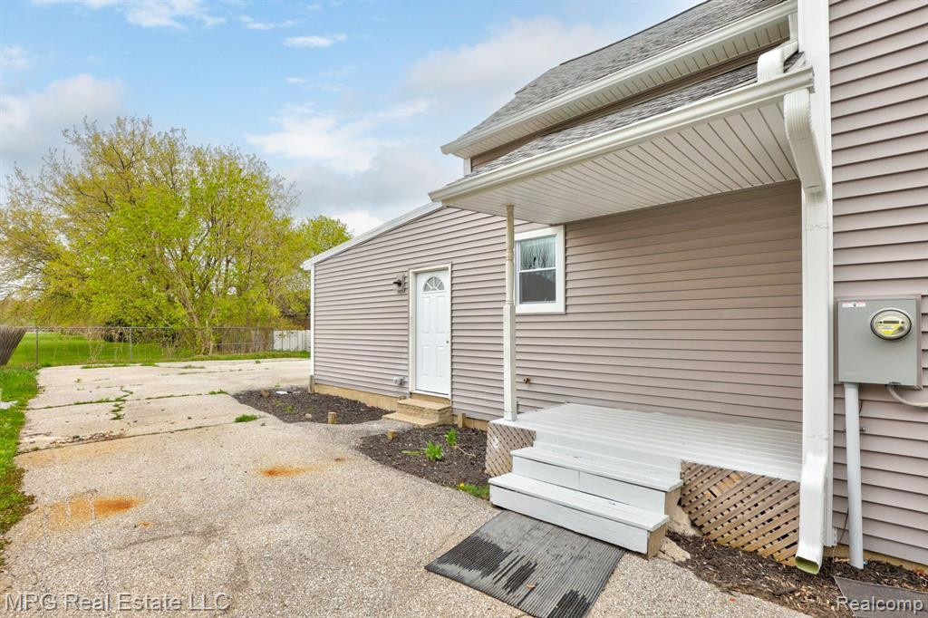 8255 MAIN Street, Birch Run, MI 48415 — Photo 39
