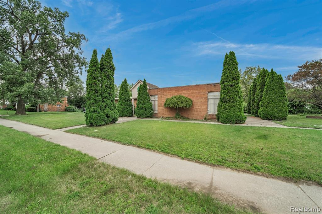 19711 GREENFIELD Road, Detroit, MI 48235 — Photo 4