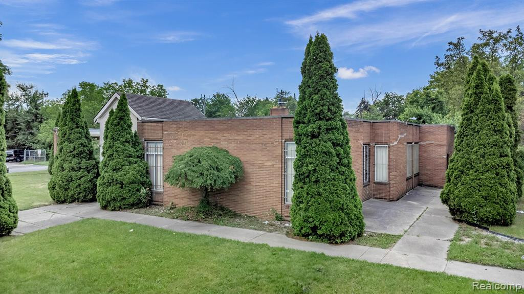 19711 GREENFIELD Road, Detroit, MI 48235 — Photo 6