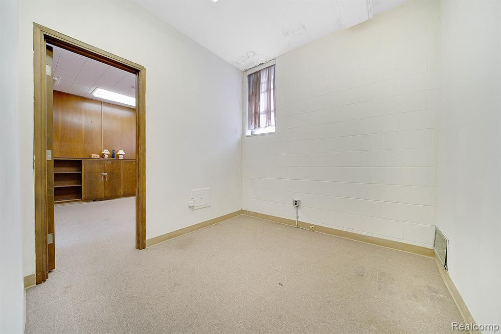 19711 GREENFIELD Road, Detroit, MI 48235 — Photo 19