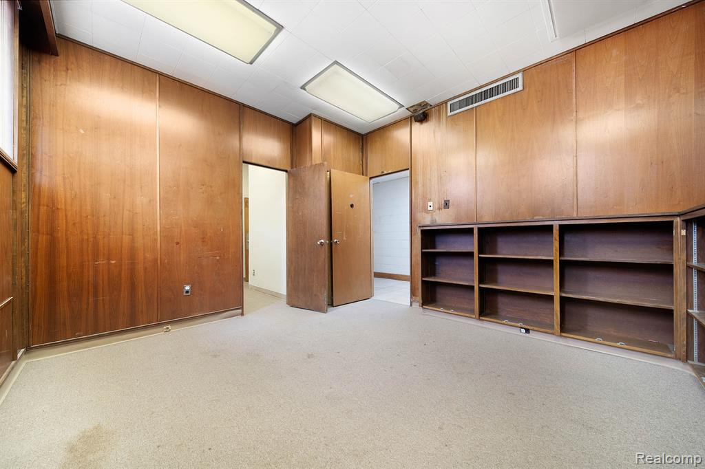 19711 GREENFIELD Road, Detroit, MI 48235 — Photo 20