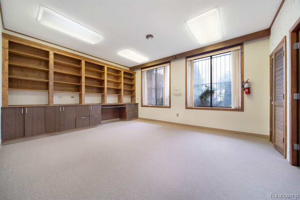 19711 GREENFIELD Road, Detroit, MI 48235 — Photo 37