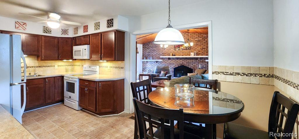 497 LYON Boulevard, South Lyon, MI 48178 — Photo 10