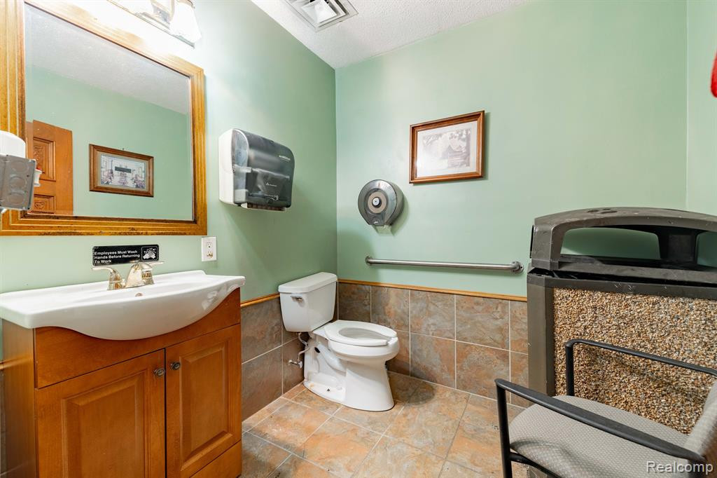 5041 E NEVADA Street, Detroit, MI 48234 — Photo 22