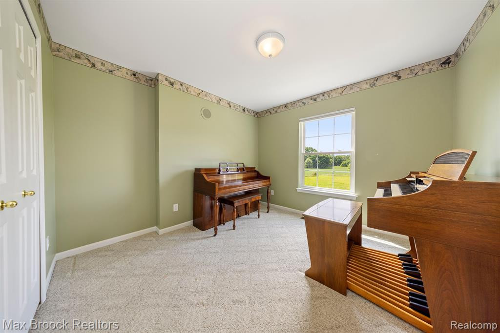 6694 FLEMING Road, Fowlerville, MI 48836 — Photo 18