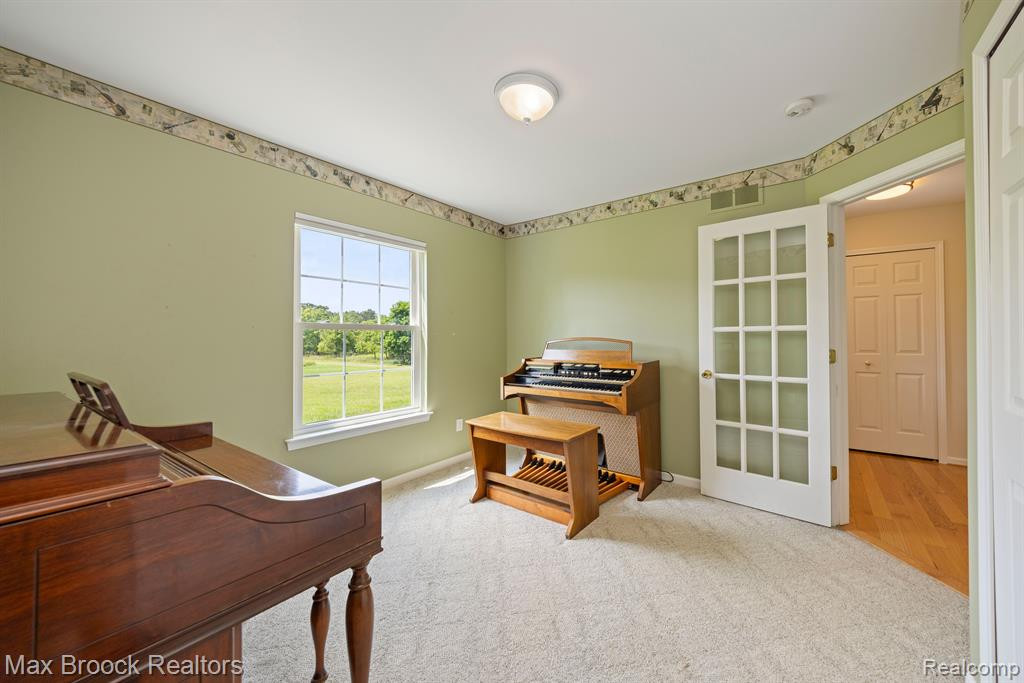 6694 FLEMING Road, Fowlerville, MI 48836 — Photo 19