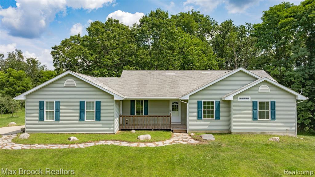 6694 FLEMING Road, Fowlerville, MI 48836 — Photo 29