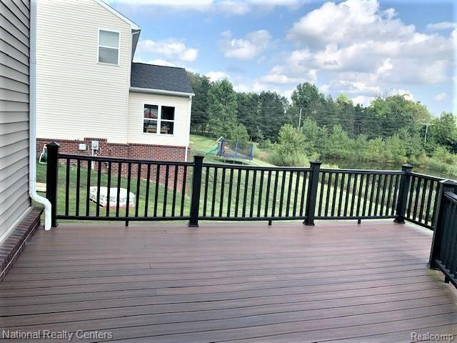 59617 TWIN PINES Drive, New Hudson, MI 48165 — Photo 15