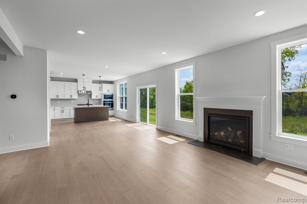 7895 HARPER Lane, West Bloomfield, MI — Photo 4