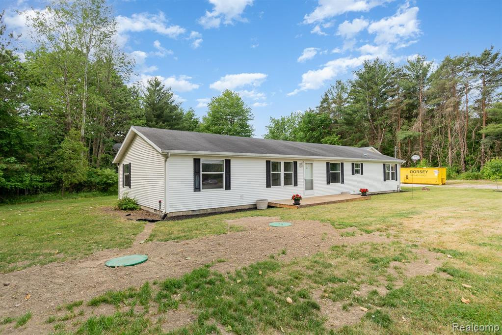 17985 W TOWNLINE Road, St. Charles, MI 48655 — Photo 2