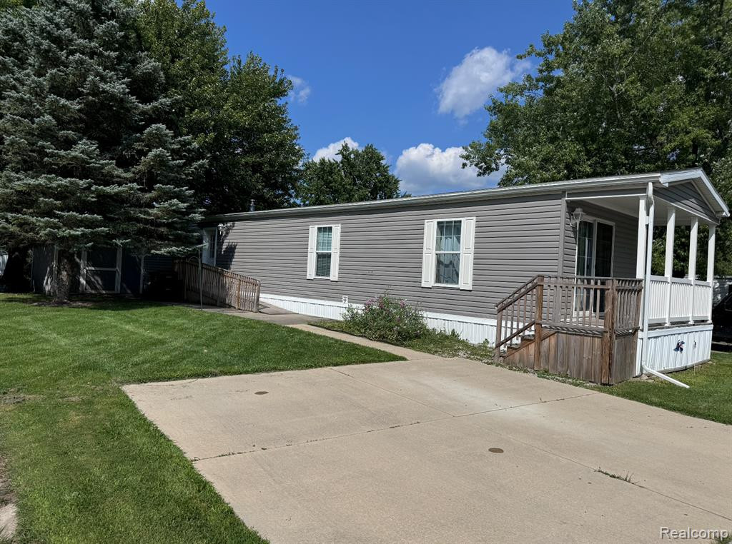 400 W Grand River Ave Lot 75, Webberville, MI 48892 — Photo 2