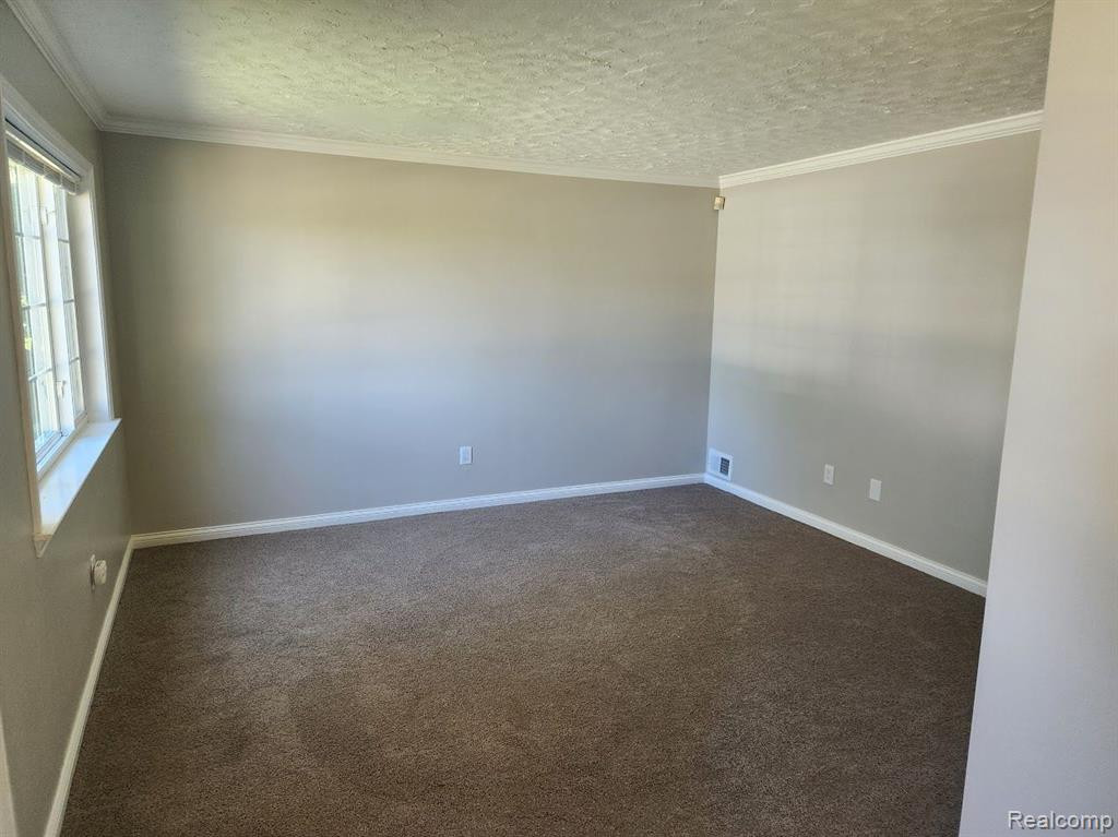 6800 JACKSON Avenue, Warren, MI 48091 — Photo 5