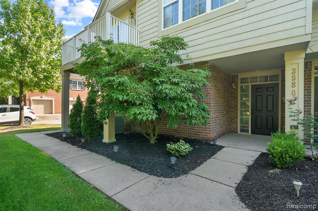3980 ELIZABETH Avenue, Canton, MI 48188 — Photo 2