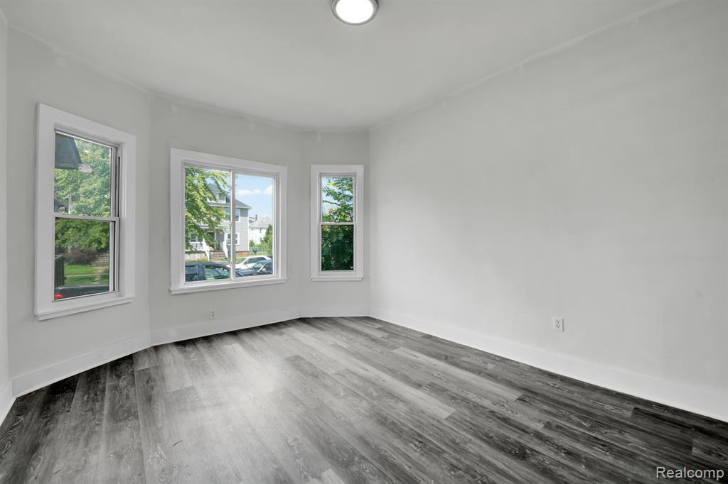 516 MARSTON Street, Detroit, MI 48202 — Photo 7