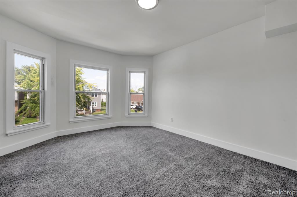 516 MARSTON Street, Detroit, MI 48202 — Photo 14