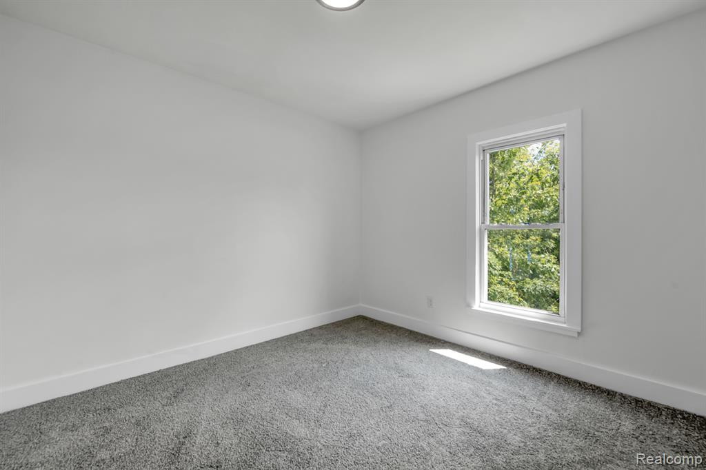 516 MARSTON Street, Detroit, MI 48202 — Photo 19