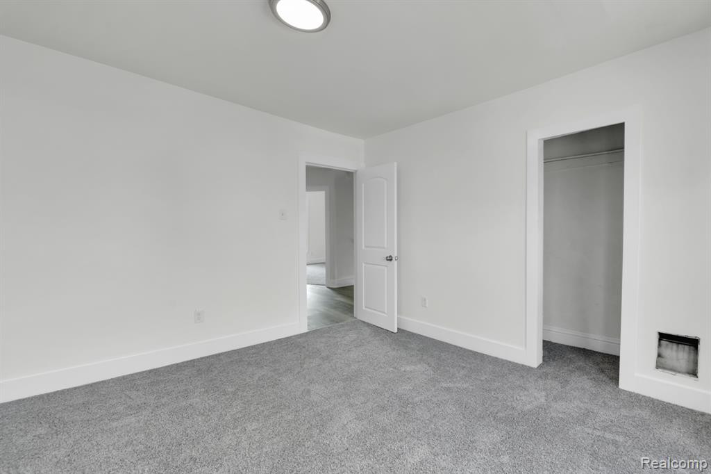 516 MARSTON Street, Detroit, MI 48202 — Photo 21