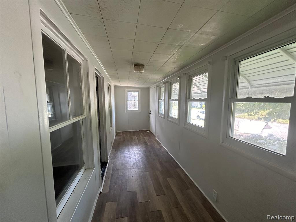 911 KNAPP Avenue, Flint, MI 48503 — Photo 4