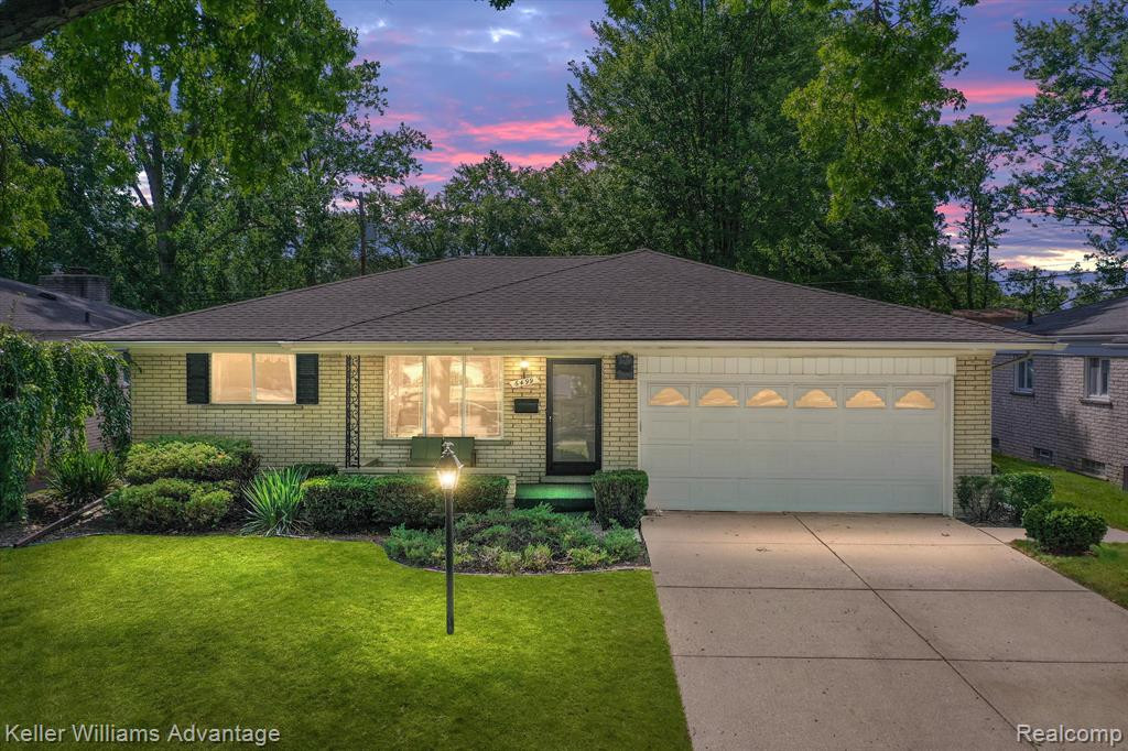 6499 CAMBRIDGE Street, Dearborn Heights, MI 48127 — front exterior