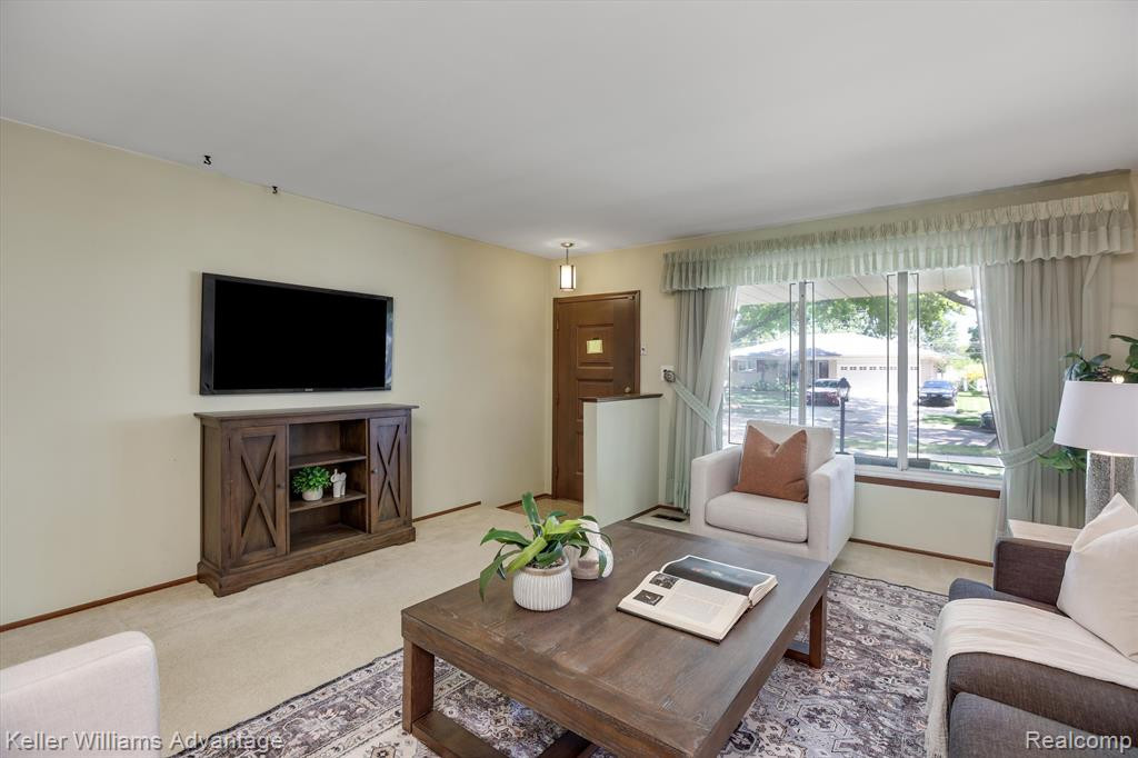 6499 CAMBRIDGE Street, Dearborn Heights, MI 48127 — Photo 3