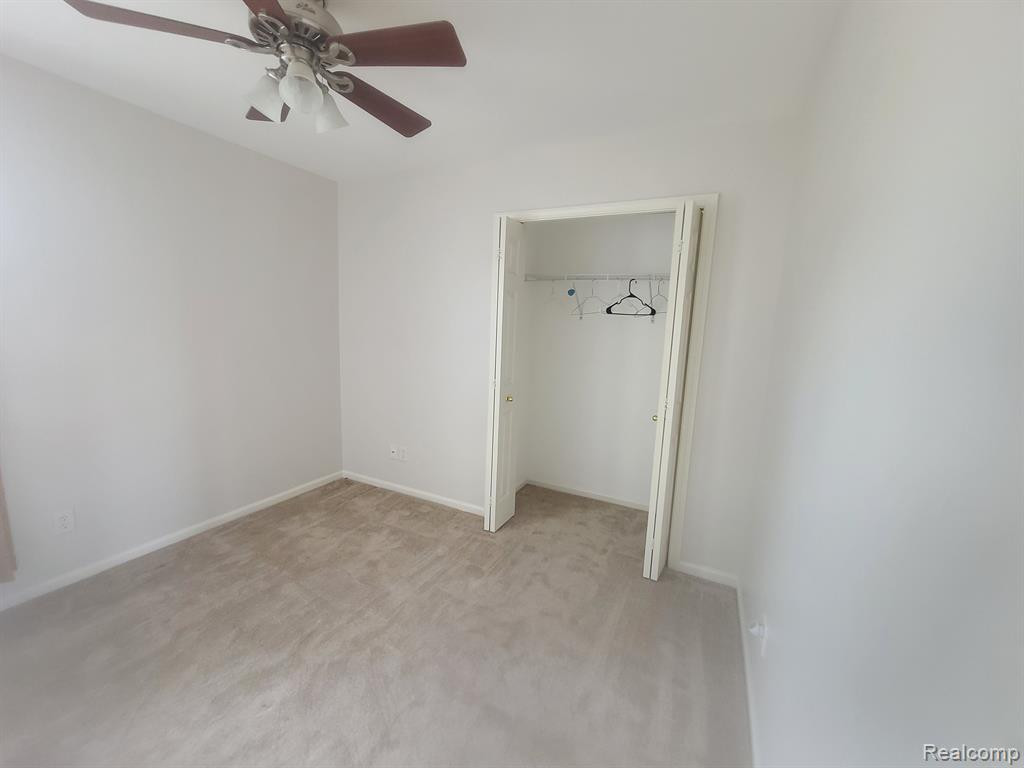 9785 RAVENSHIRE Drive, Ypsilanti, MI 48198 — Photo 2