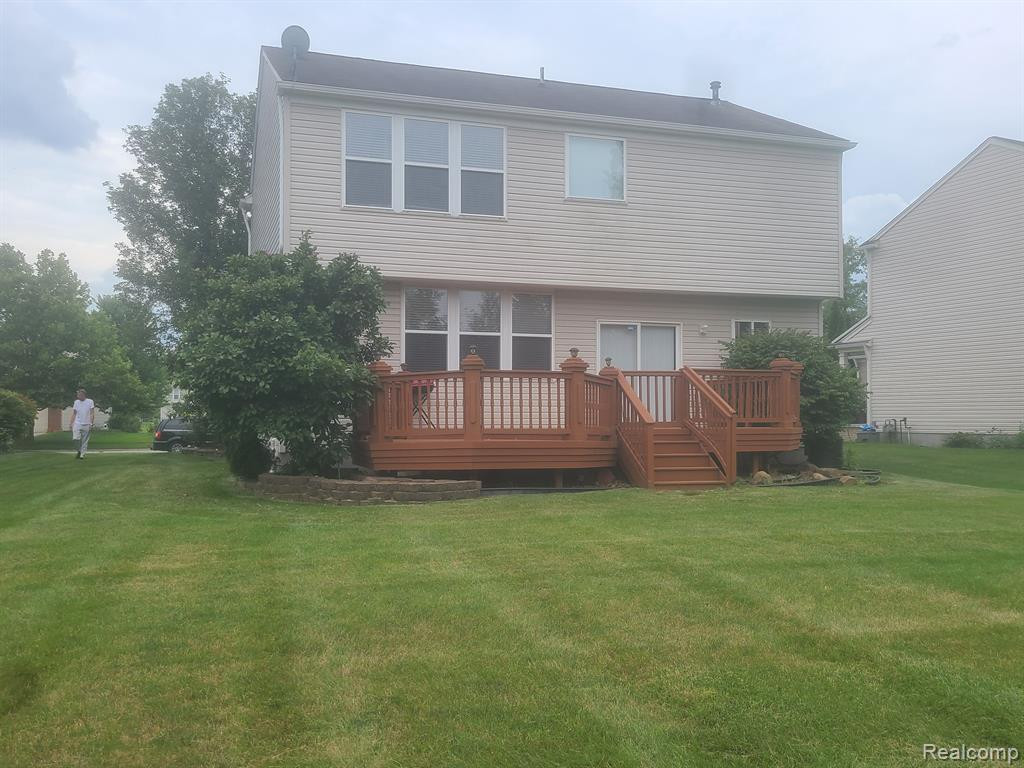 9785 RAVENSHIRE Drive, Ypsilanti, MI 48198 — Photo 6