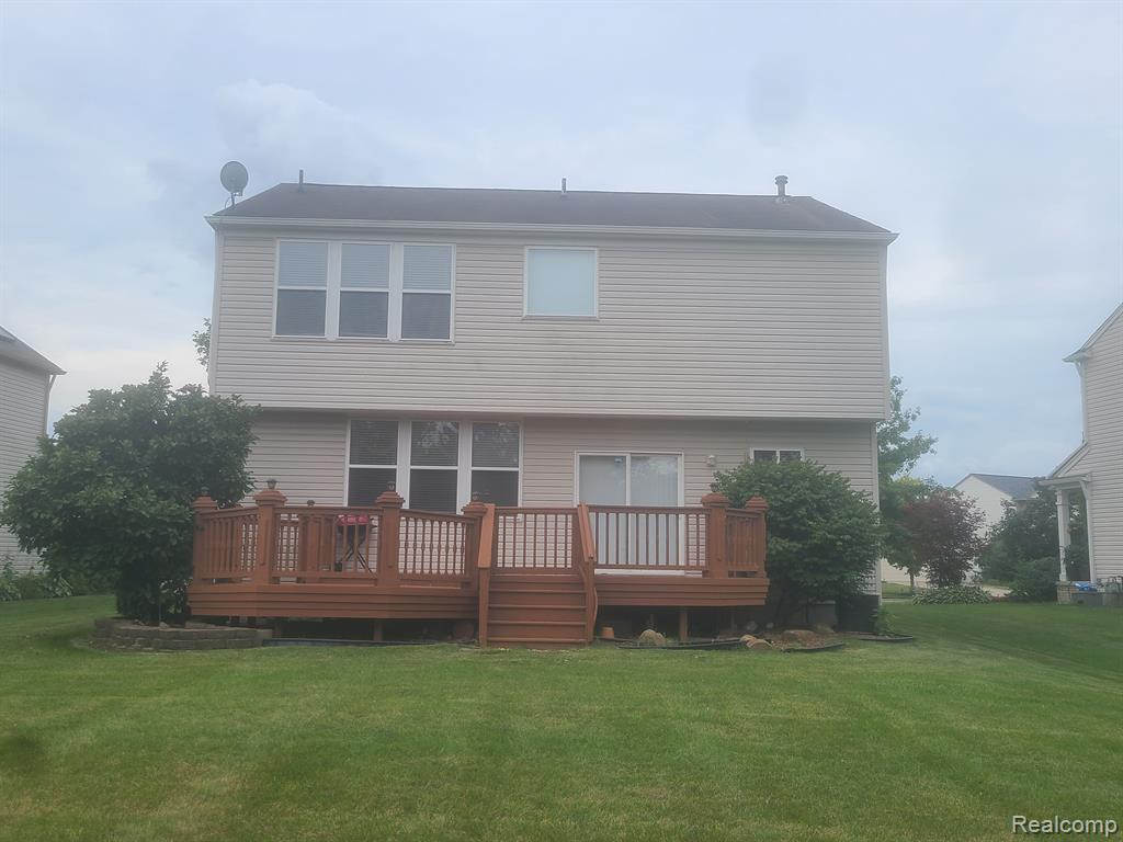 9785 RAVENSHIRE Drive, Ypsilanti, MI 48198 — Photo 8