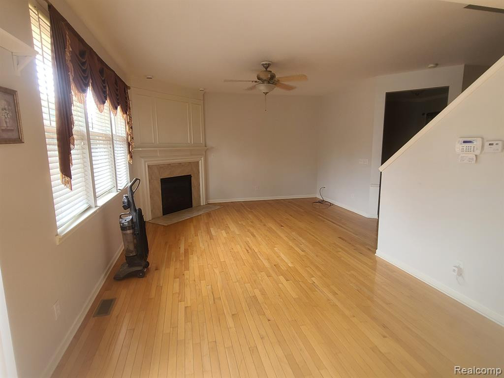 9785 RAVENSHIRE Drive, Ypsilanti, MI 48198 — Photo 19