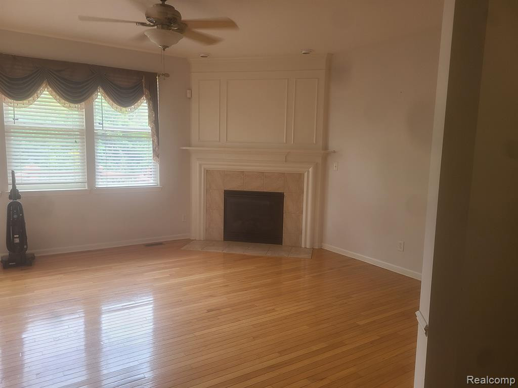 9785 RAVENSHIRE Drive, Ypsilanti, MI 48198 — Photo 41