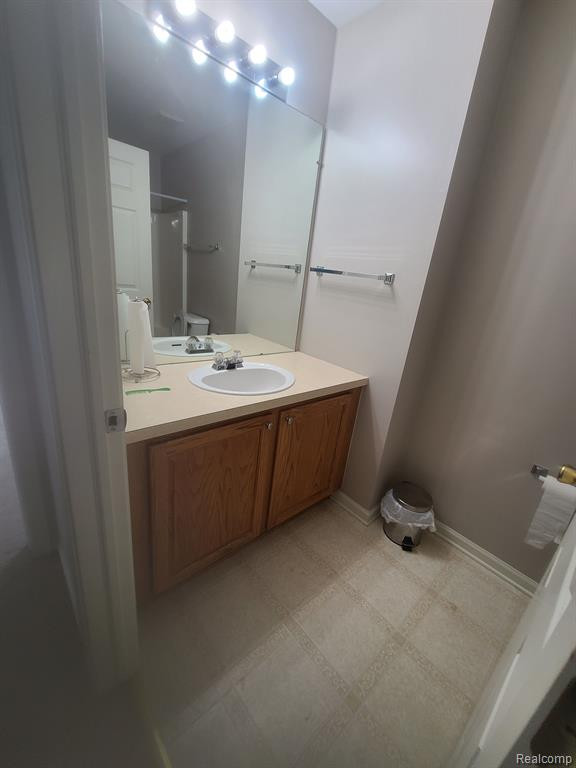 9785 RAVENSHIRE Drive, Ypsilanti, MI 48198 — Photo 52