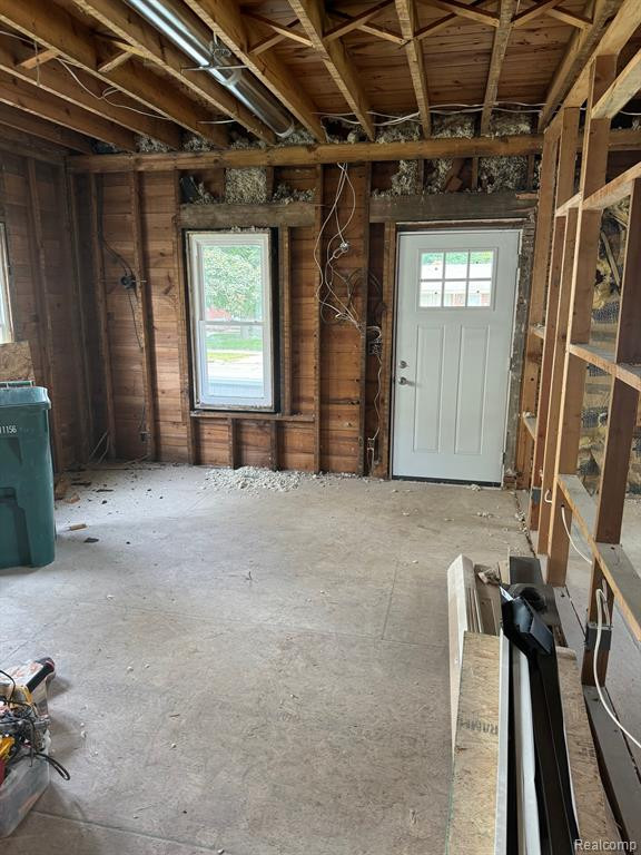 410 E 12 MILE Road, Royal Oak, MI 48073 — Photo 11