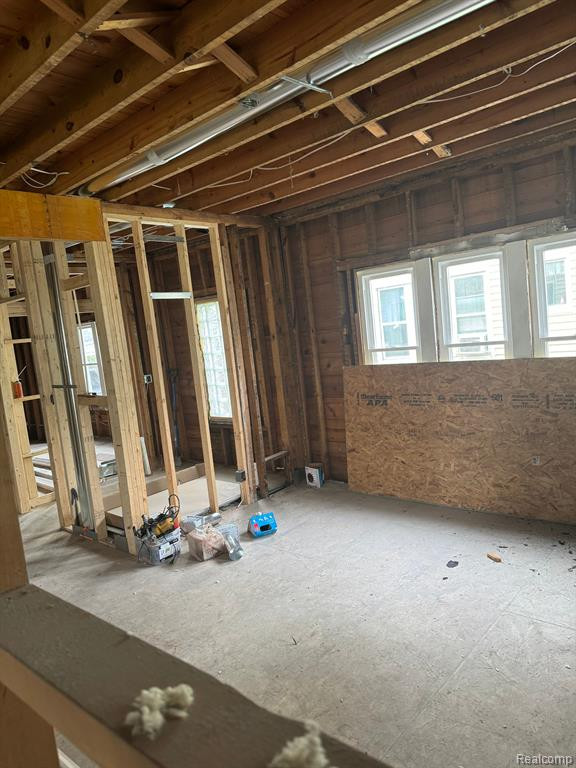 410 E 12 MILE Road, Royal Oak, MI 48073 — Photo 12
