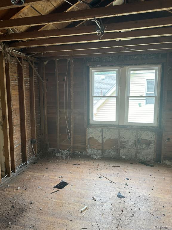 410 E 12 MILE Road, Royal Oak, MI 48073 — Photo 19