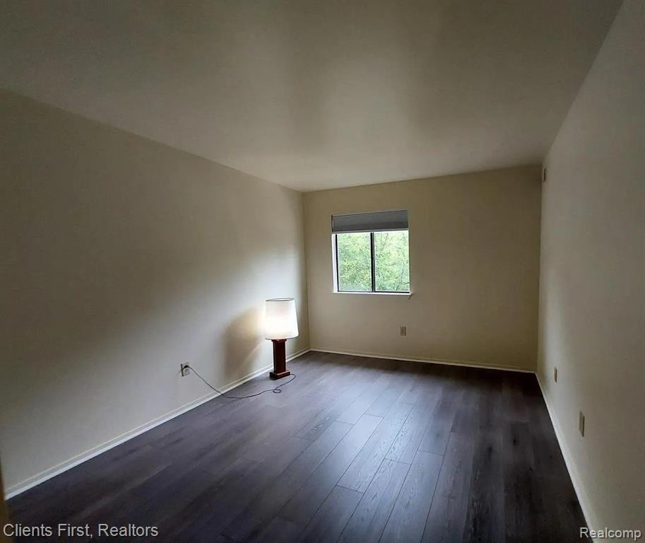 767 CLUBHOUSE Drive, Ypsilanti, MI 48197 — Photo 5