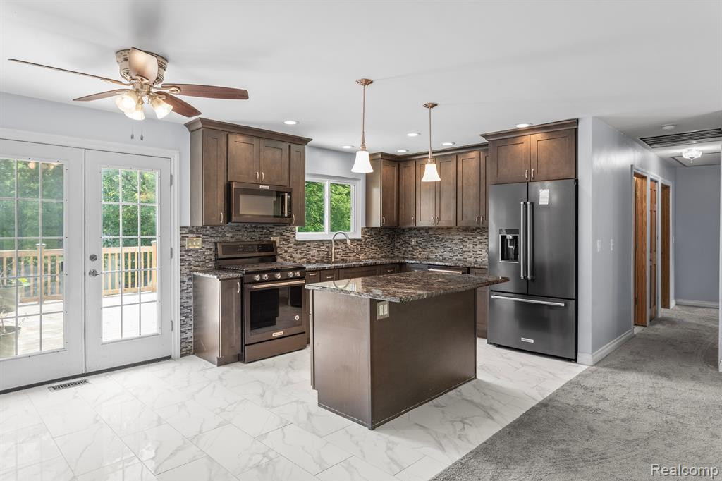 1159 HAMPSHIRE Drive, Canton, MI 48188 — Photo 11