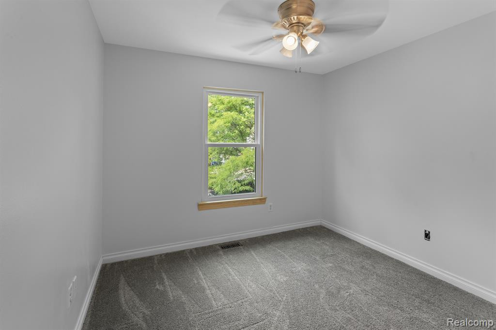 1159 HAMPSHIRE Drive, Canton, MI 48188 — Photo 24