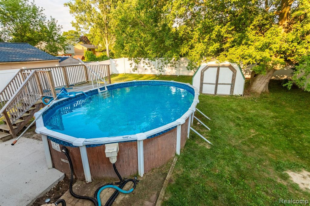 1159 HAMPSHIRE Drive, Canton, MI 48188 — Photo 33