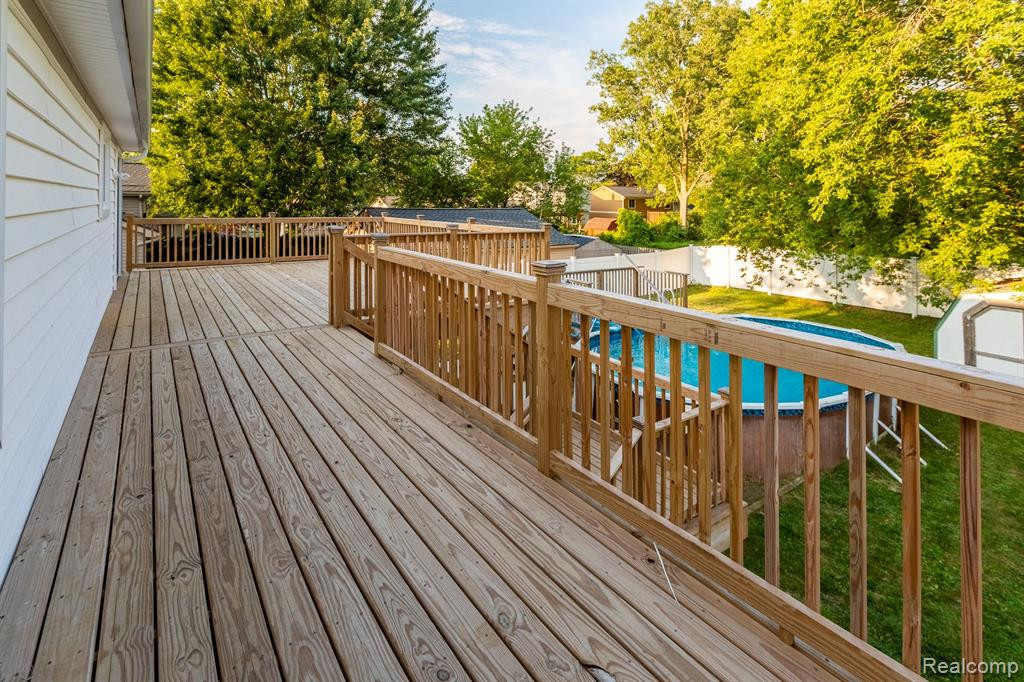 1159 HAMPSHIRE Drive, Canton, MI 48188 — Photo 34