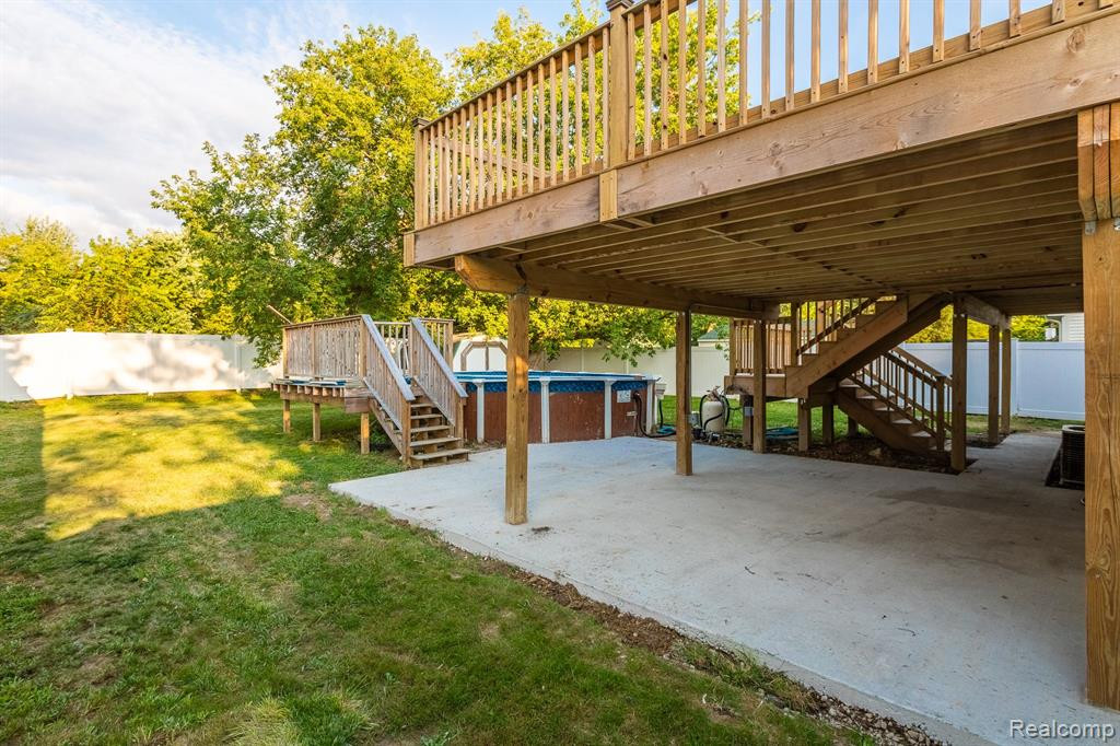 1159 HAMPSHIRE Drive, Canton, MI 48188 — Photo 39
