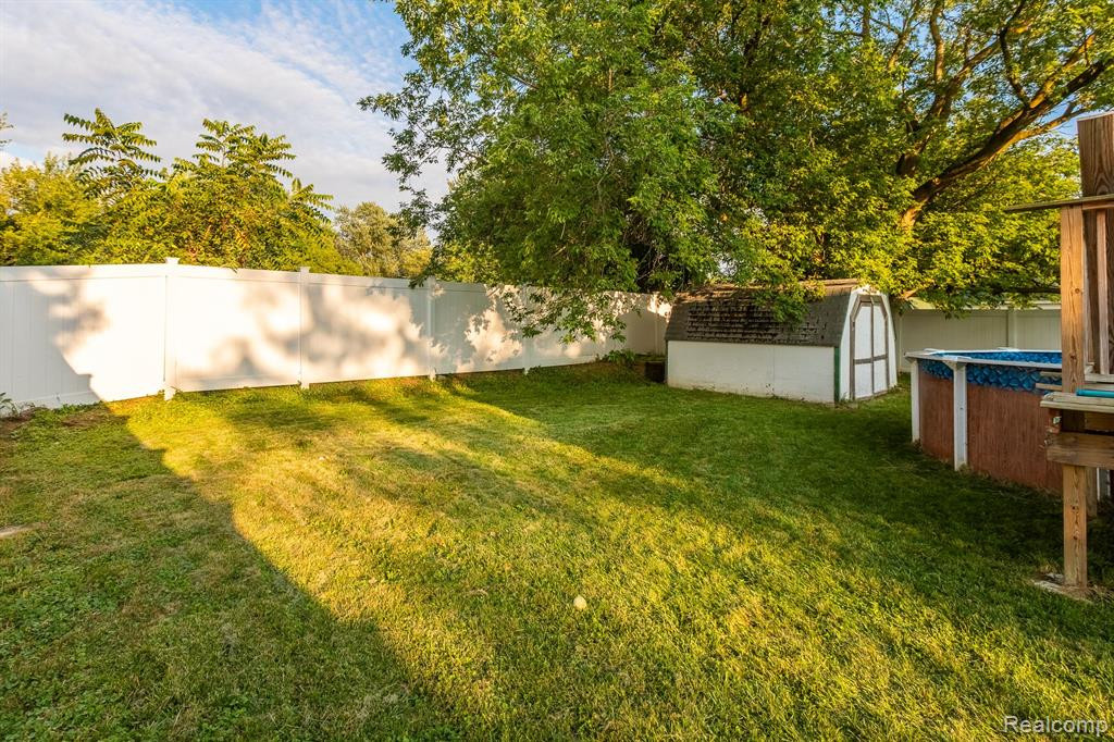 1159 HAMPSHIRE Drive, Canton, MI 48188 — Photo 40