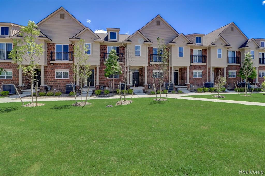 41566 ORIANNA Lane, 19, Novi, MI — Photo 16