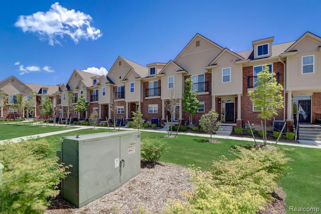 41566 ORIANNA Lane, 19, Novi, MI — Photo 17