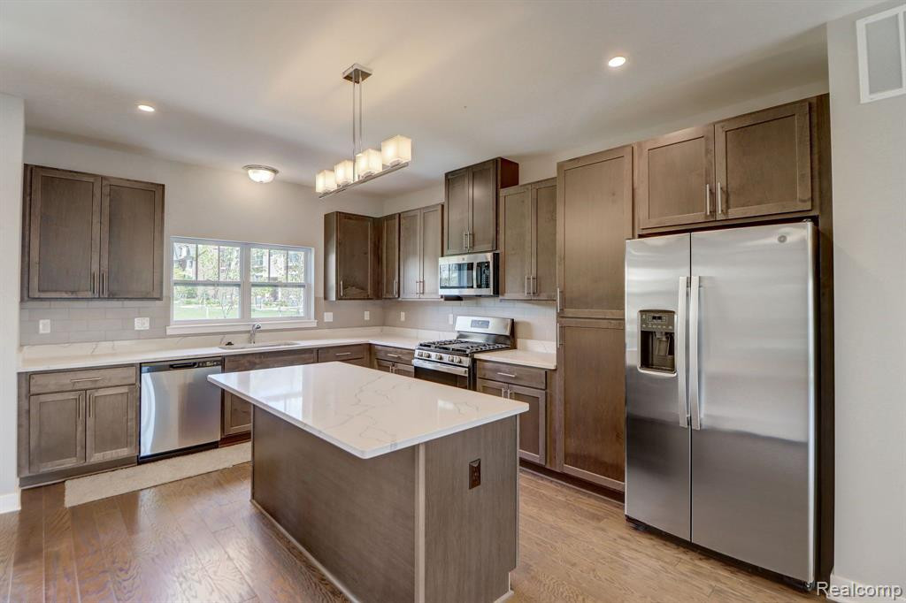 41566 ORIANNA Lane, 19, Novi, MI — Photo 23