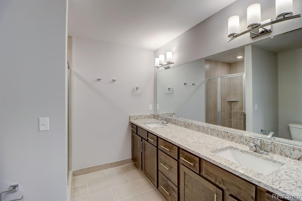 41566 ORIANNA Lane, 19, Novi, MI — Photo 39