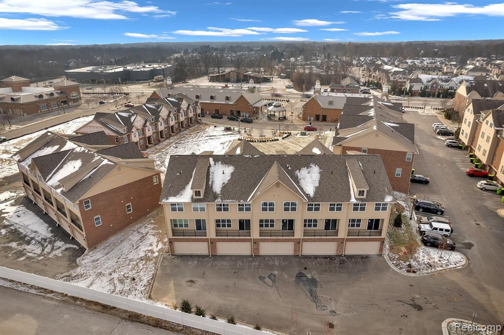 41546 ORIANNA Lane, 24, Novi, MI — Photo 9